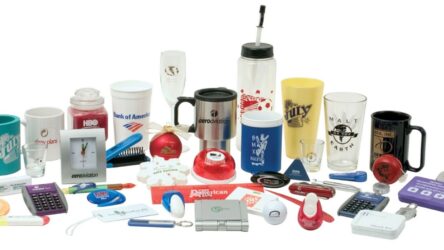 24 Fornecedores de Brindes Corporativos: Canecas, Kits, Mochilas e Produtos Personalizados